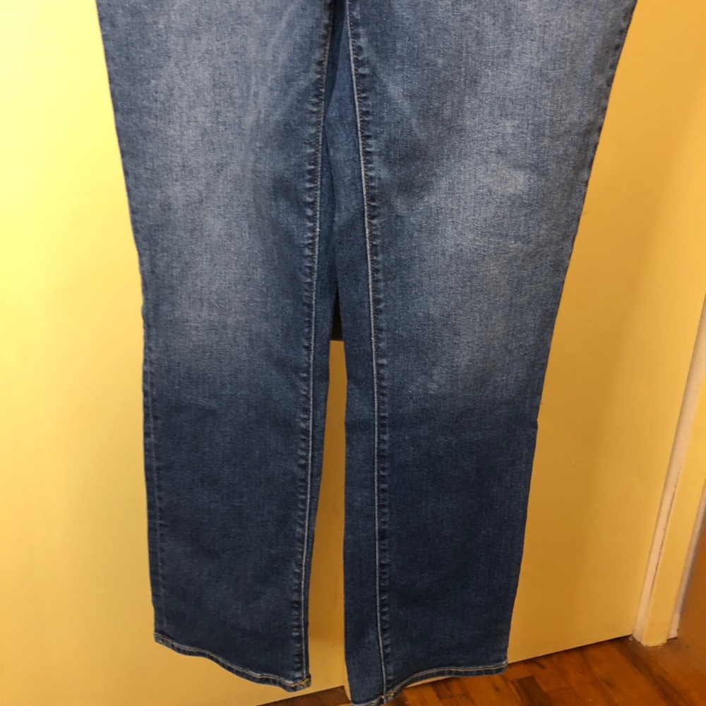 Lands' End Women's Blue Straight Cut Jeans - Picture 2 of 9